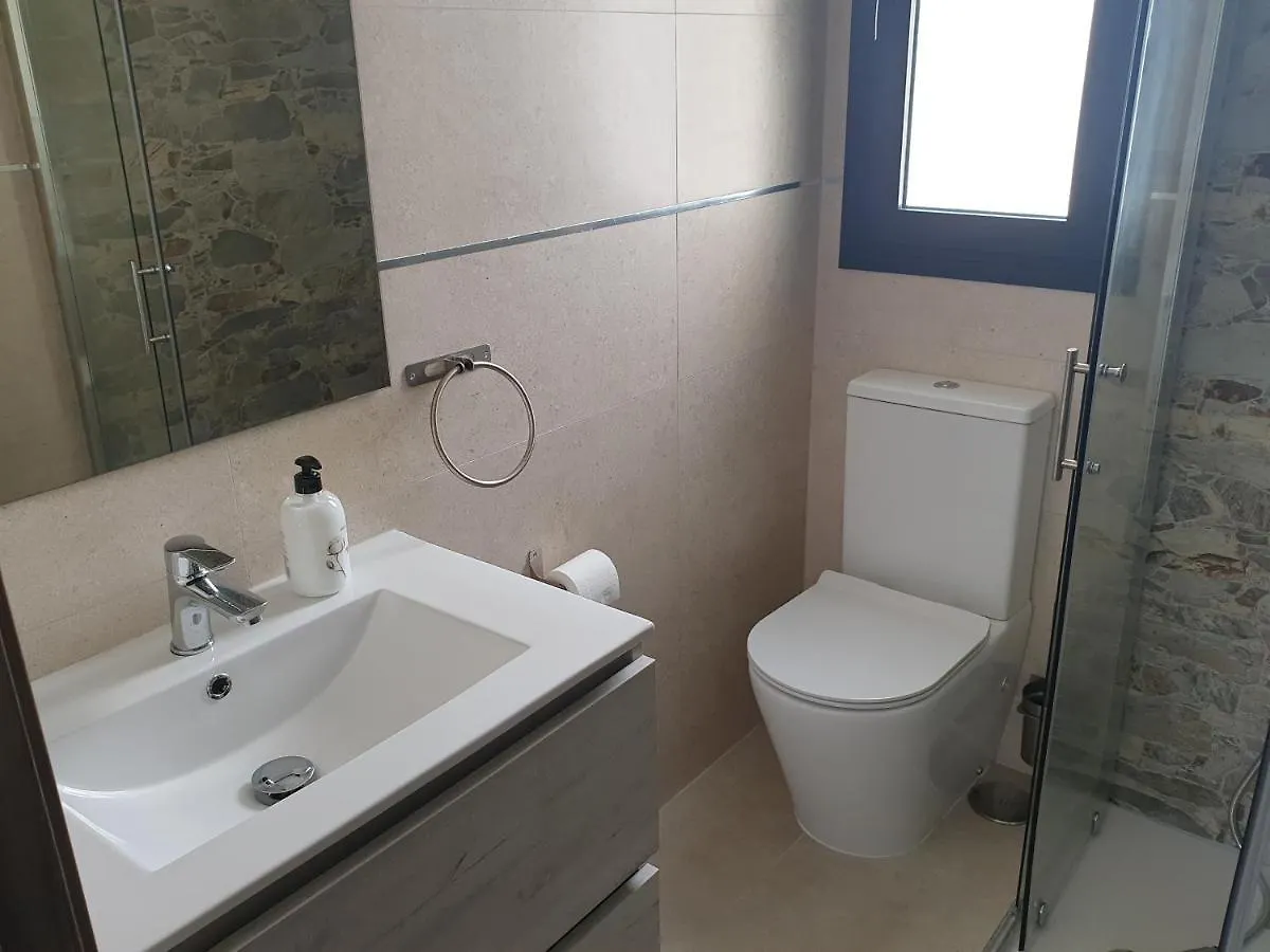 Apartamentos لا كالا ذي ميخاس 0*,